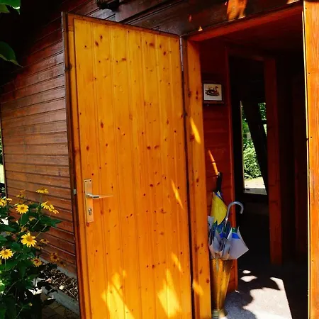 Ferienhaeuschen Direkt Am Wasser Inklusive 2 Boote