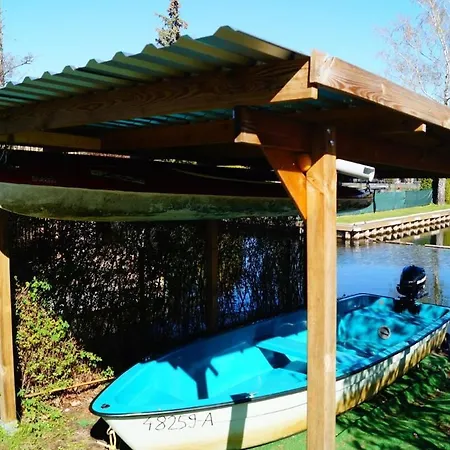 Ferienhaeuschen Direkt Am Wasser Inklusive 2 Boote *