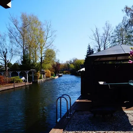 Ferienhaeuschen Direkt Am Wasser Inklusive 2 Boote Nyaraló *