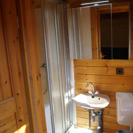 Ferienhaeuschen Direkt Am Wasser Inklusive 2 Boote *